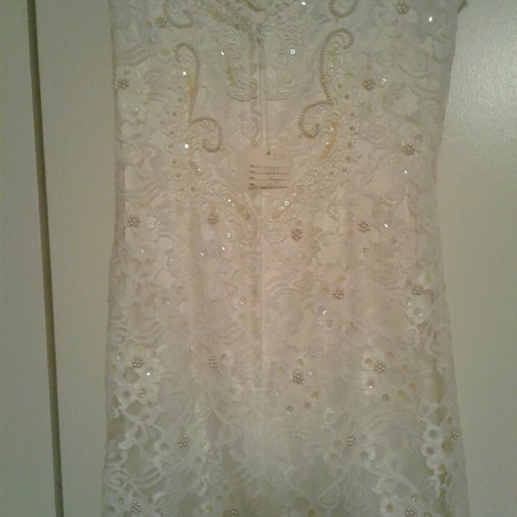 Wedding gown. DRASTIC REDUCTION!! or best offer!! - Picture 7 of 7